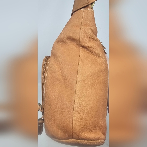 St. Johns Bay Leather Cognac Brown Feather Organizer Crossbody Shoulder Bag NWT - Picture 6 of 16